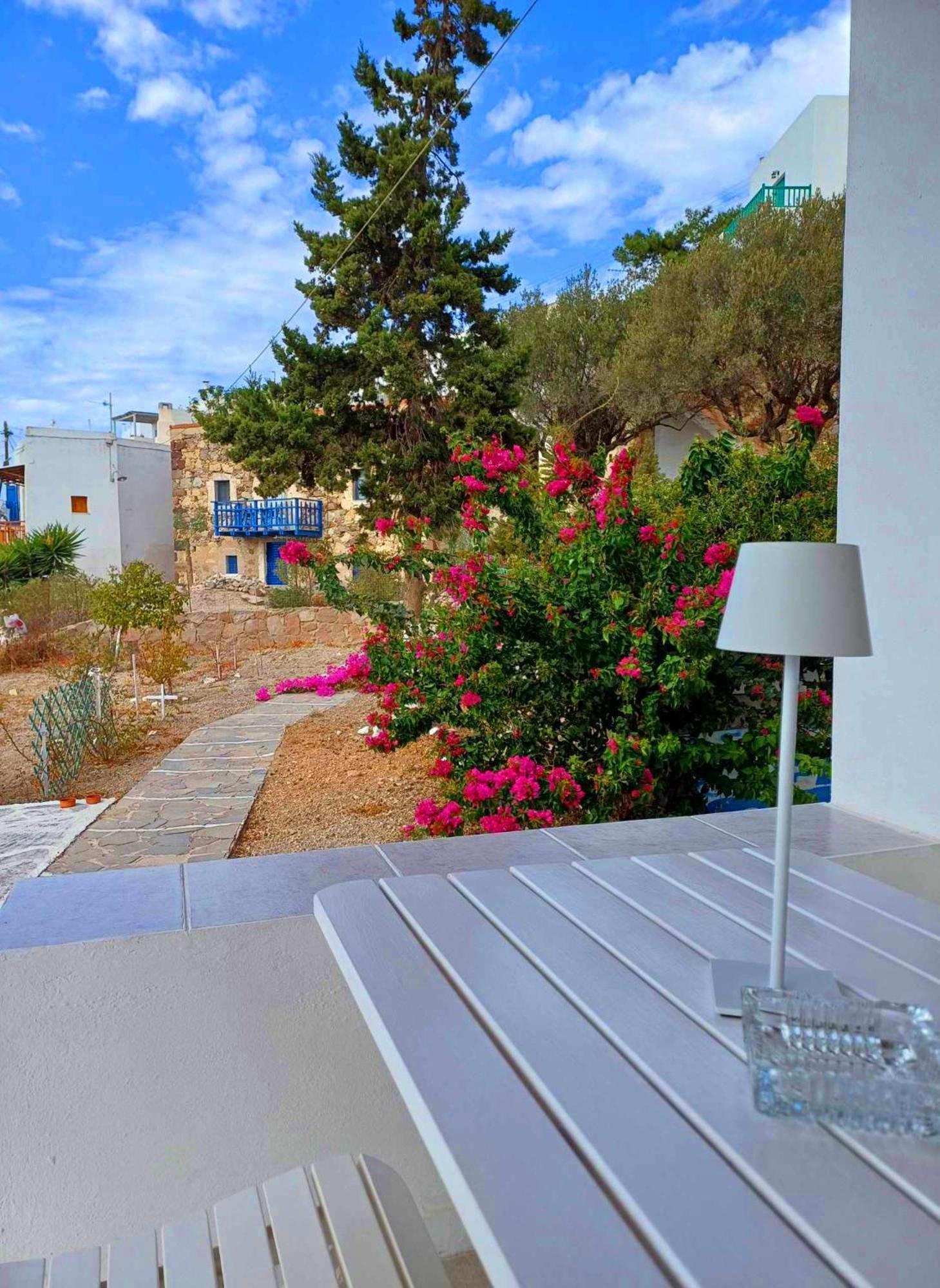 Georgia Rooms Milos Plaka  المظهر الخارجي الصورة